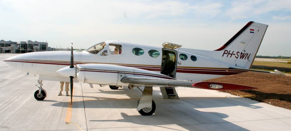 Cessna 414A - Hangar One